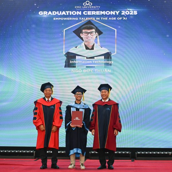 trường đại học cmc Lễ Tốt nghiệp và Trao bằng Cử nhân Khóa 1