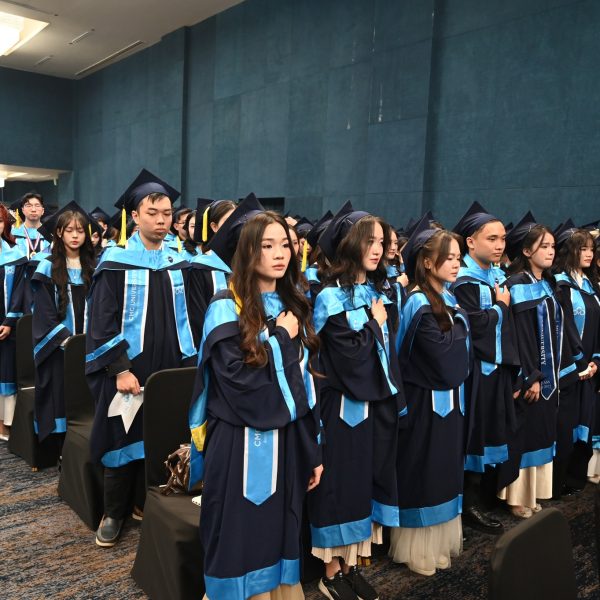 trường đại học cmc Lễ Tốt nghiệp và Trao bằng Cử nhân Khóa 1