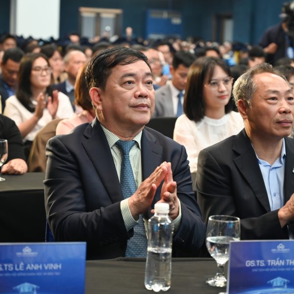 trường đại học cmc Lễ Tốt nghiệp và Trao bằng Cử nhân Khóa 1