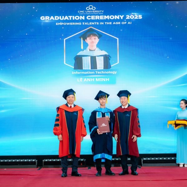 trường đại học cmc Lễ Tốt nghiệp và Trao bằng Cử nhân Khóa 1