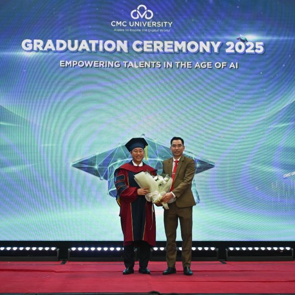 trường đại học cmc Lễ Tốt nghiệp và Trao bằng Cử nhân Khóa 1