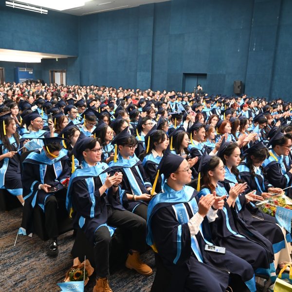 trường đại học cmc Lễ Tốt nghiệp và Trao bằng Cử nhân Khóa 1