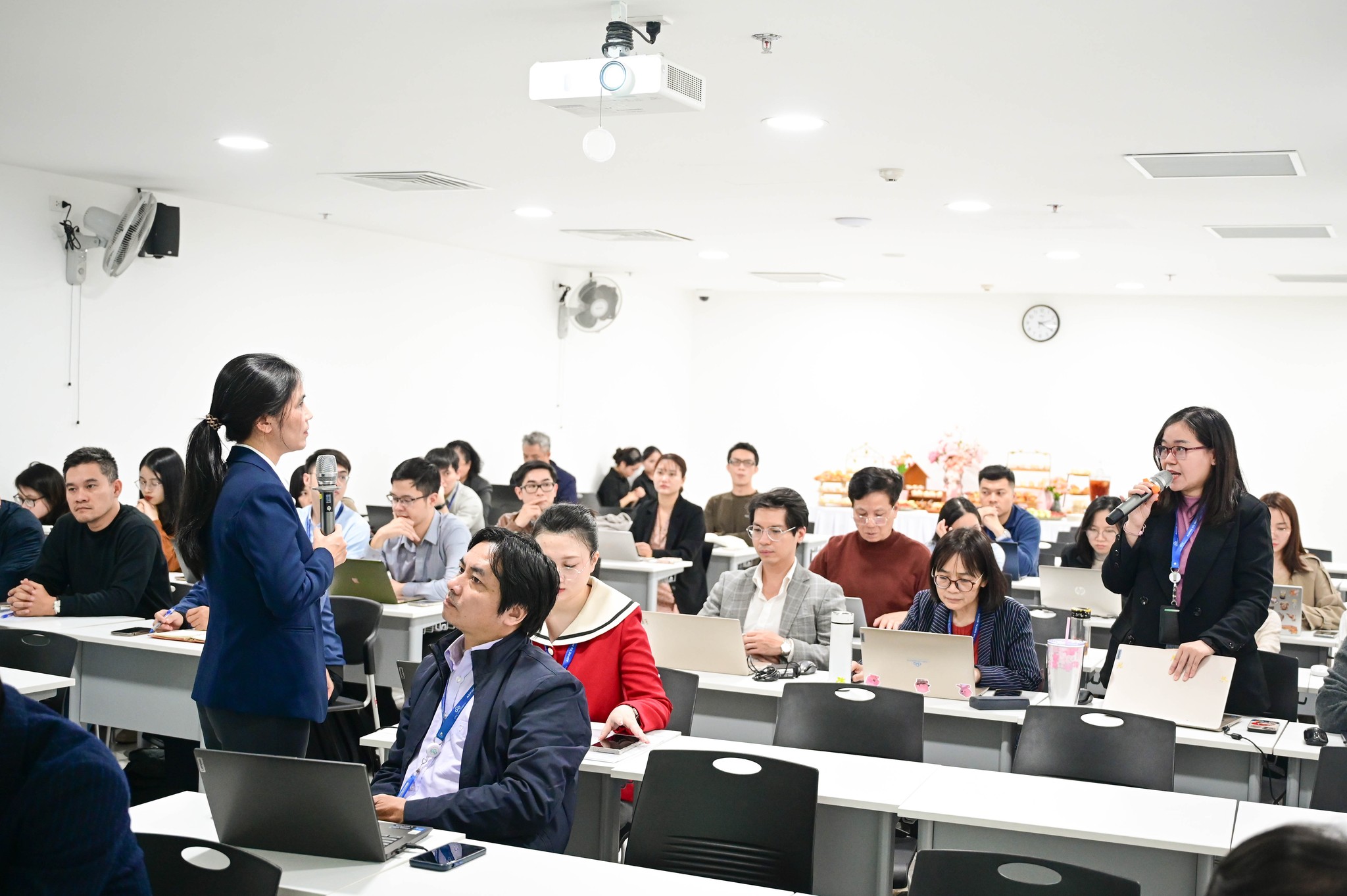 Trường Đại học CMC đào tạo nội bộ Phương pháp xây dựng bài kiểm tra, đánh giá học phần theo chuẩn đầu ra