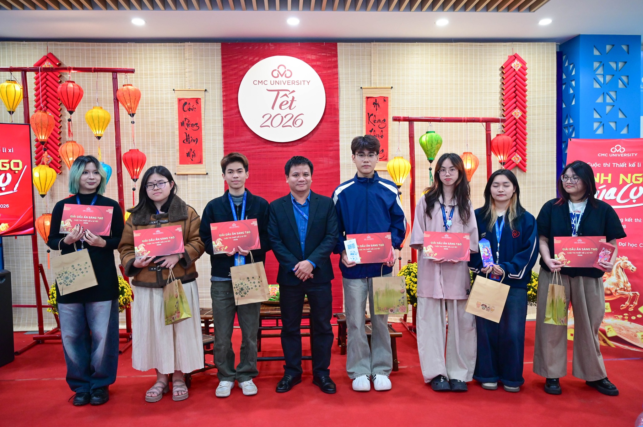 cuộc thi Thiết kế lì xì Bính Ngọ Múa Cọ Trường Đại học CMC