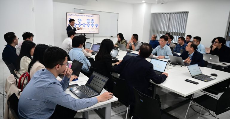 Trường Đại học CMC Tập huấn Thiết kế Bài giảng AI và Bài tập AI