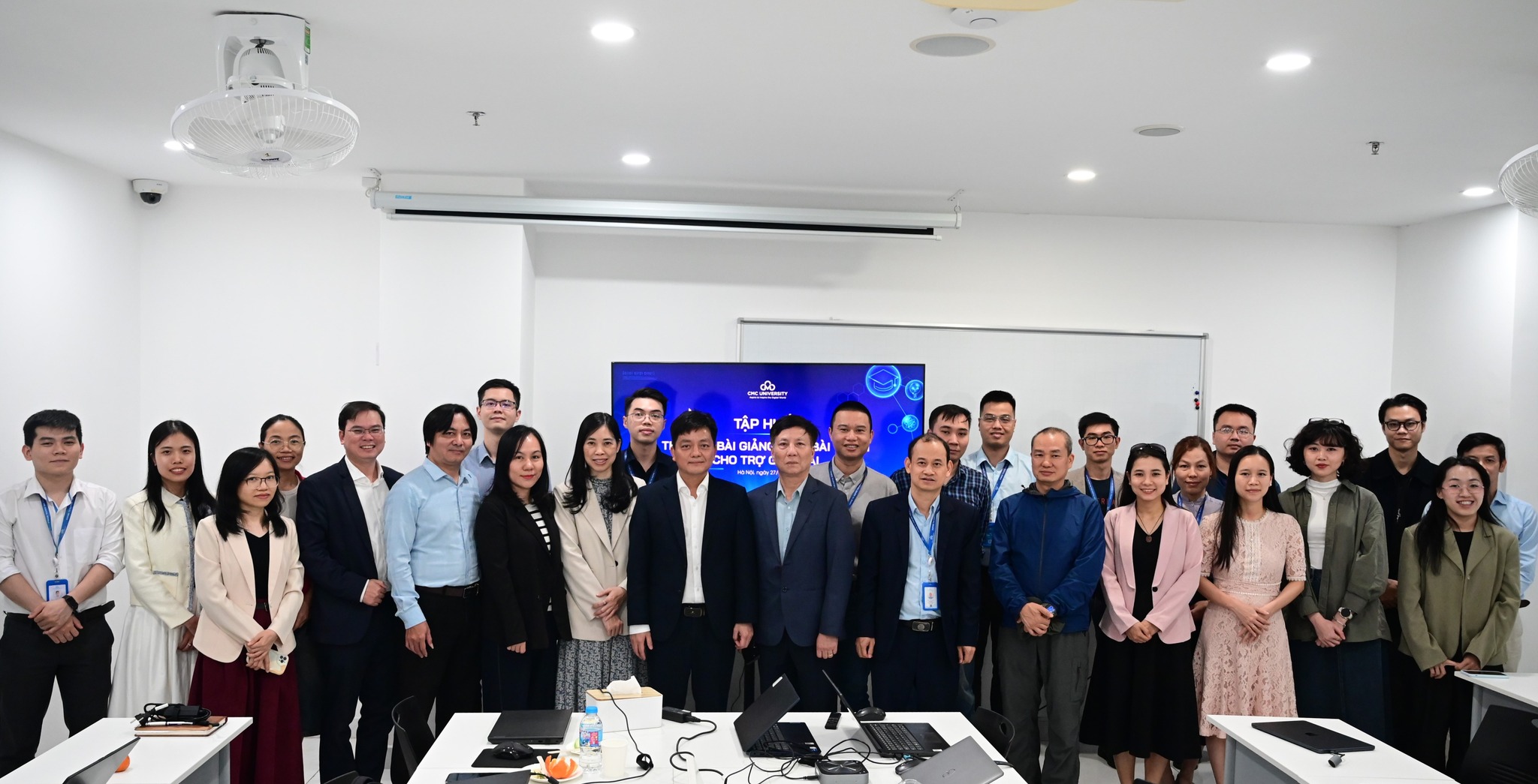 Trường Đại học CMC Tập huấn Thiết kế Bài giảng AI và Bài tập AI