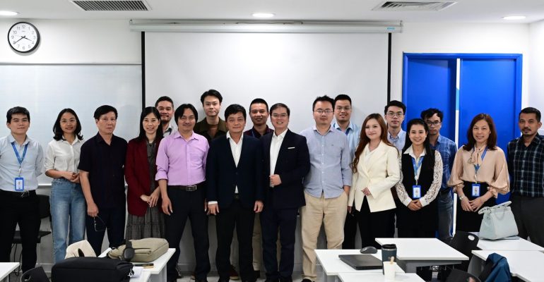 AI University tại CMCU Mỗi sinh viên một giảng viên AI - Cá nhân hóa học tập ở quy mô toàn trường thumb