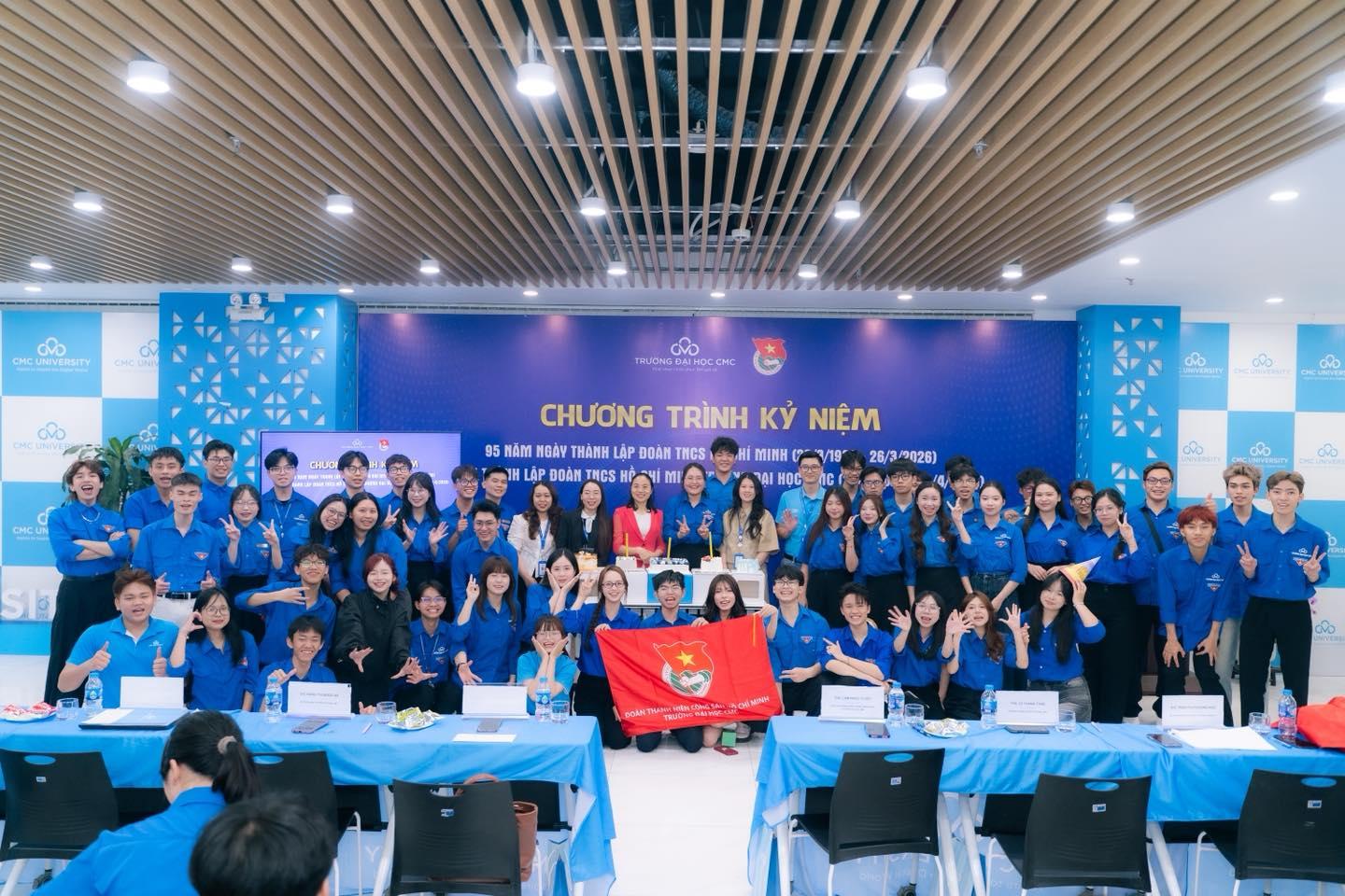 Chào mừng 95 năm Ngày thành lập Đoàn TNCS Hồ Chí Minh và Kỷ niệm 3 năm thành lập Đoàn Trường Đại học CMC