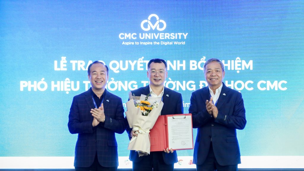 Lễ công bố và trao Quyết định bổ nhiệm ông Lê Anh Tuấn giữ chức vụ Phó Hiệu trưởng Trường Đại học CMC