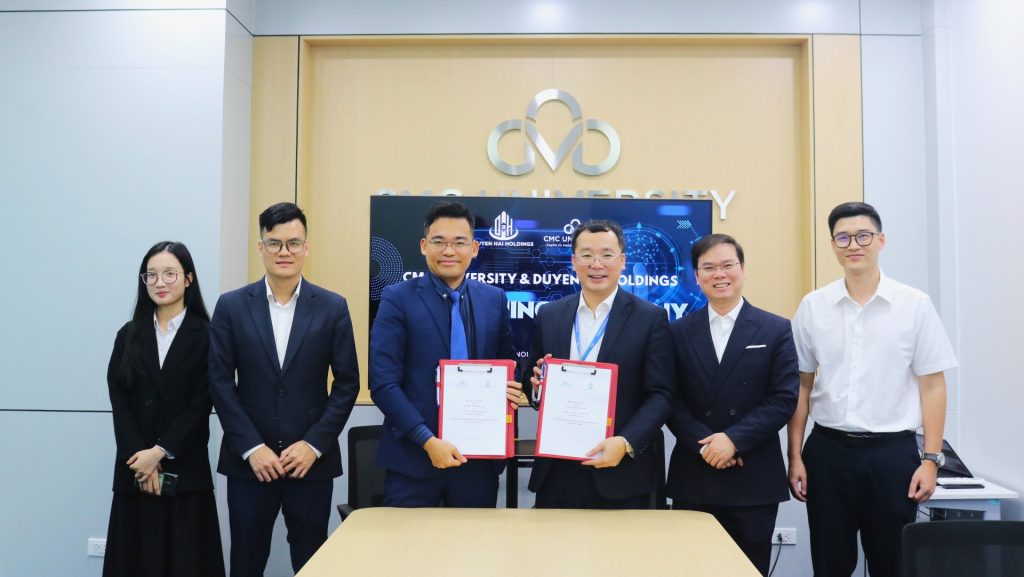Gắn kết đào tạo với thực tiễn: Trường Đại học CMC hợp tác với Công ty Cổ phần Duyên Hải Holdings, mở rộng thực tập và việc làm cho sinh viên