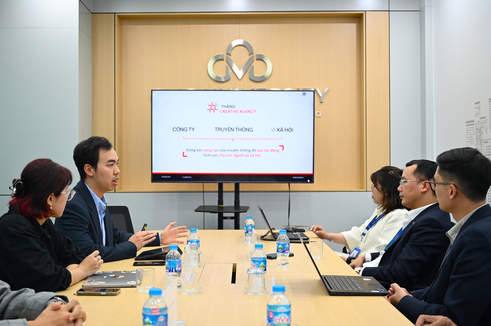 Trường Đại học CMC ký kết hợp tác với Thăng Creative Agency