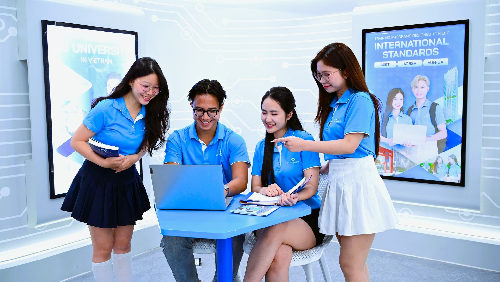 thi tốt nghiệp thpt - tuyển sinh đại học cmc