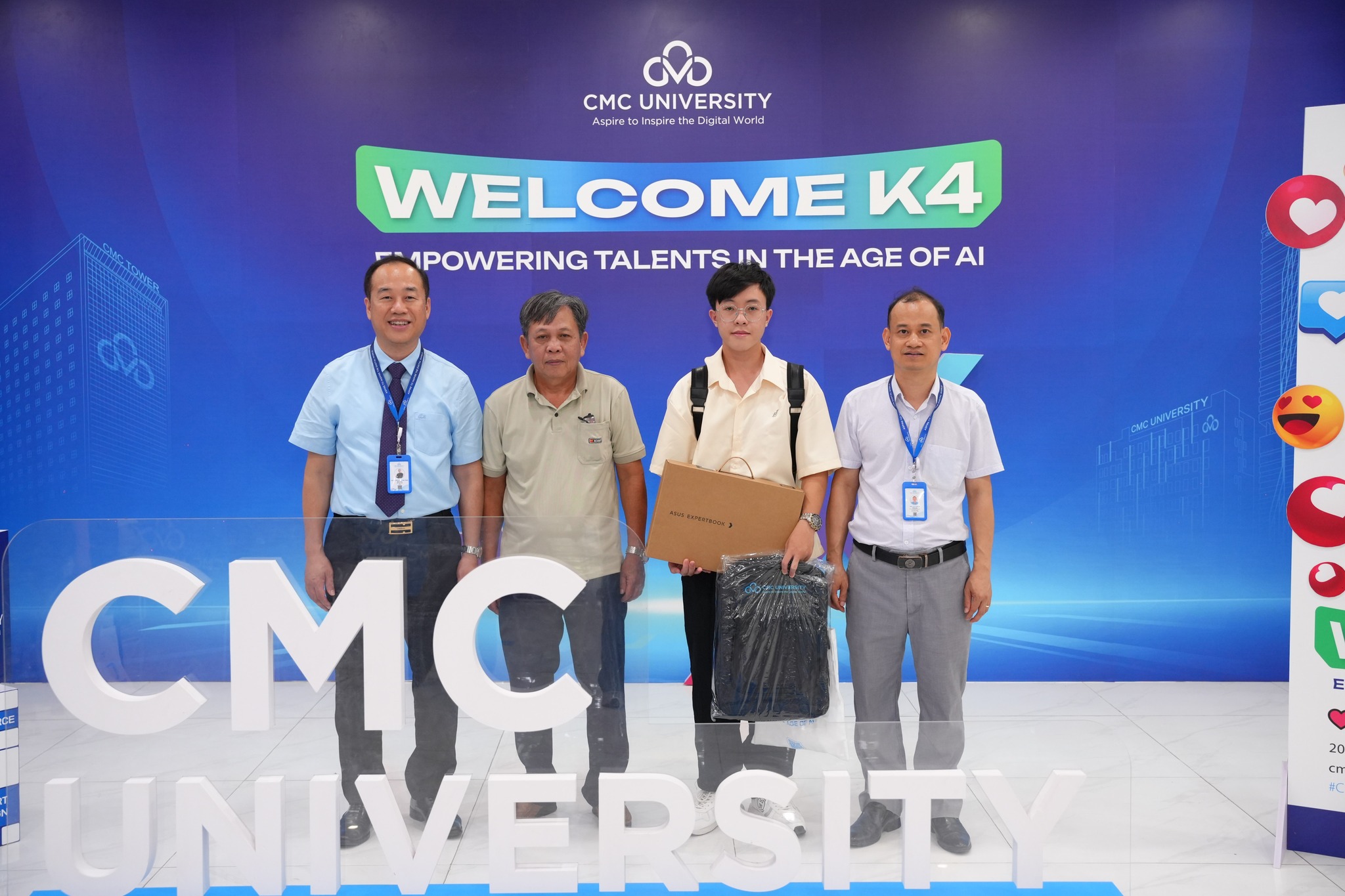 trường đại học cmc sẽ trao tặng ipad cho thí sinh nhập học năm 2026