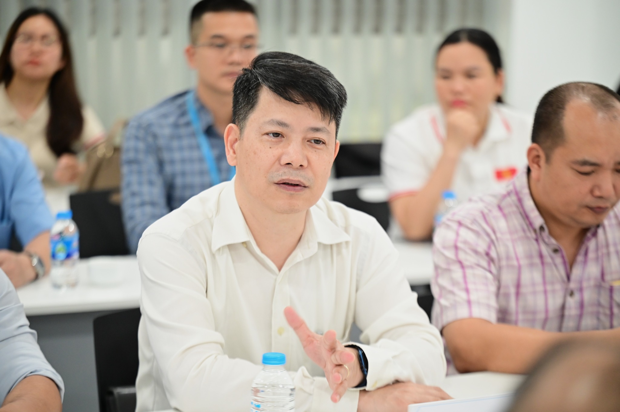 Lãnh đạo Trường Đại học CMC làm việc với đoàn công tác Học viện Phụ nữ Việt Nam